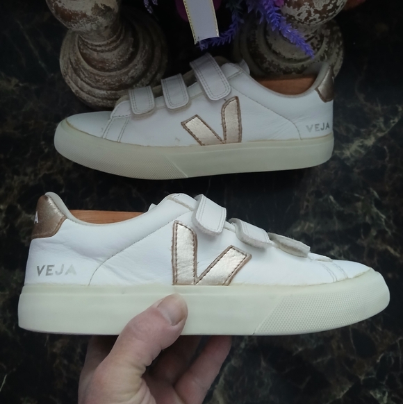 Veja Shoes - Veja RecifeTriple Grip Casual/Lifestyle Shoes Size 8 for Women